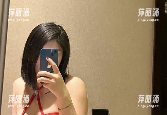 詹詹 微密圈 - 只想孤独淋浴?詹詹的美图更新让你想偷瞄!