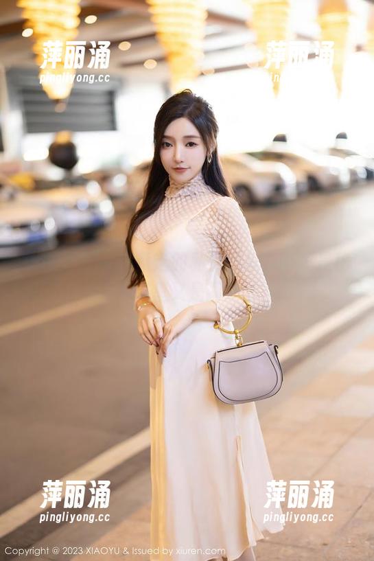 语画界 - 在徐莉芝的私房照里，哪里是秘密，哪里又是画外音？