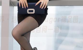 语画界 – 这组杨晨晨sugar裸足图，下载之前请自问一遍！