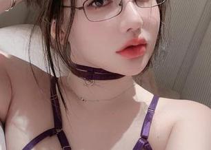 微密圈 – 看阿色如何驾驭“蓝色妖姬”图册，太大胆了吧？