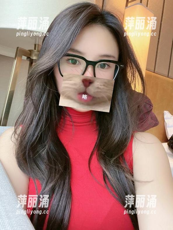 陈大小姐 微密圈 - 陈大小姐的私拍:衬衫黑丝每日一乐,谁能抵挡这样的诱惑呐?