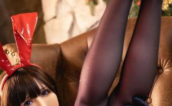 隐秘的雅祈masaki：作品中的套装，怎么每一眼都如此有趣？