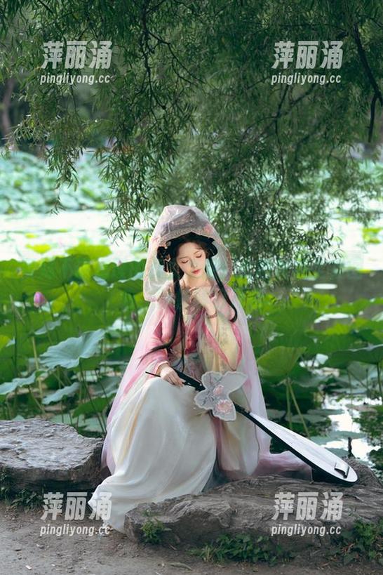 雯妹不讲道理 雯妹不讲道理的修女之旅:危险祈祷全套图包,预售即将开启