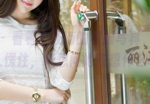 魅妍社 – 看着丁筱南的和服写真，高清到让人愣住，好想问她在想什么呢！