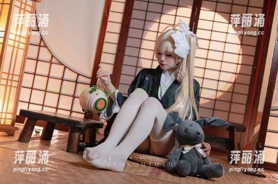 黏黏团子兔 黏黏团子兔的新实验:天台+美图=我能有多无聊?